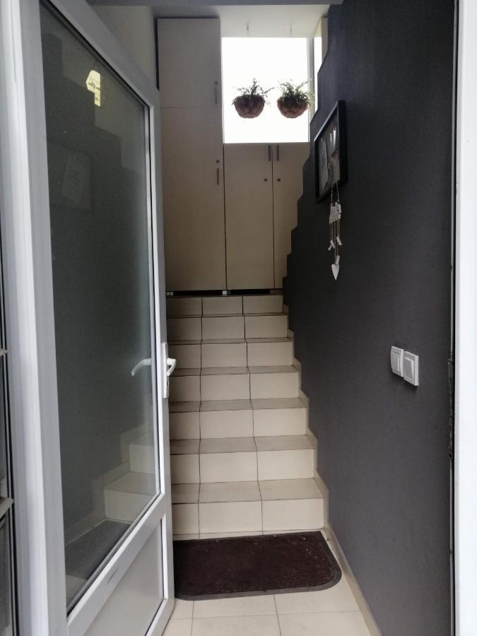 Nest Apartment Zemun Belgrad Dış mekan fotoğraf